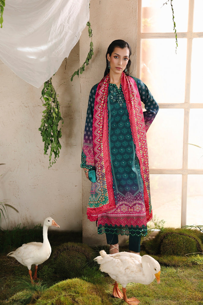 Silah Silk by Rajbari silk Pakistani suit detail view M&M Couture USA