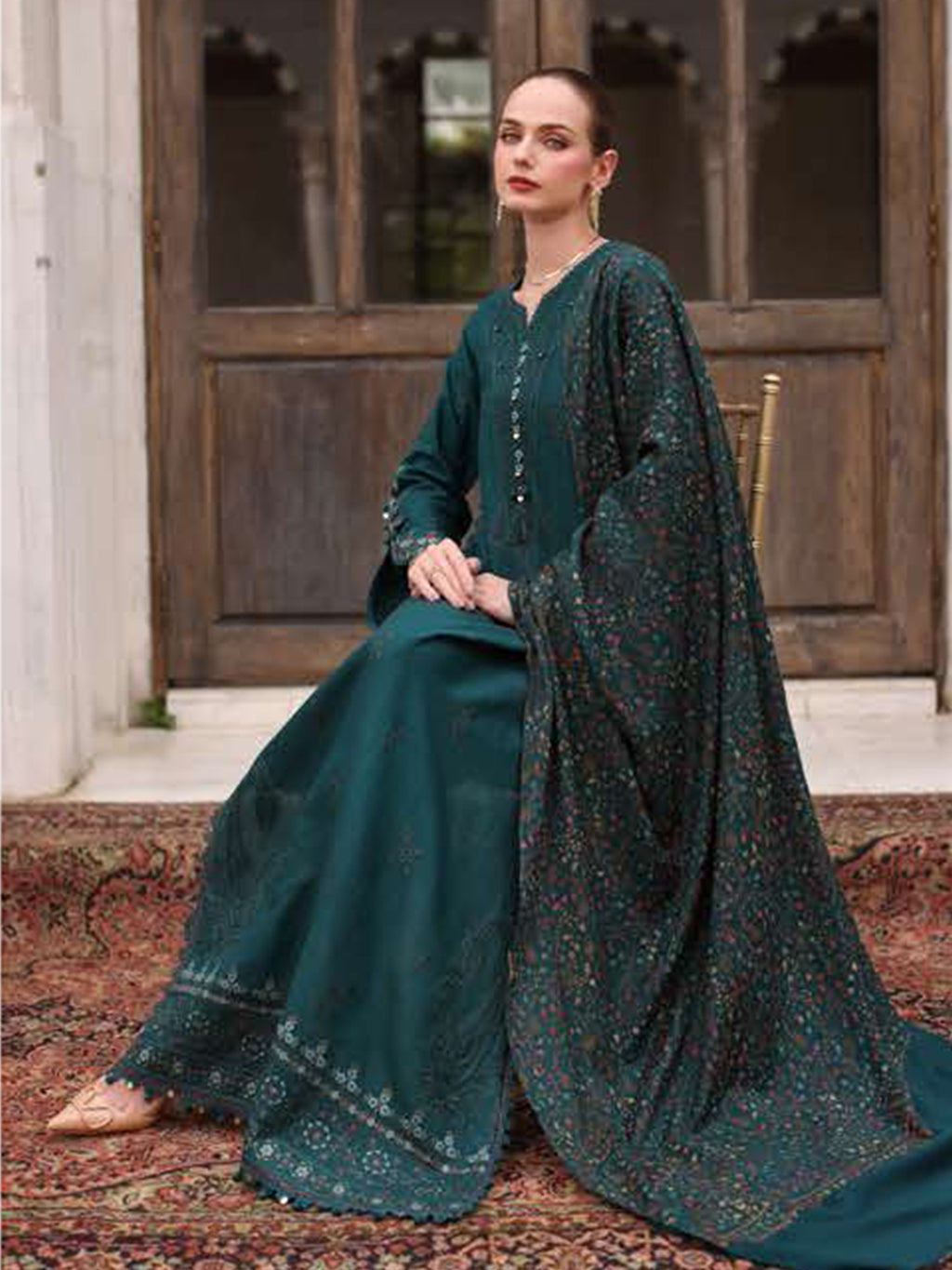 Noor Winter Pashmina by Saadia Asad Pakistani suit detail view M&M Couture USA
