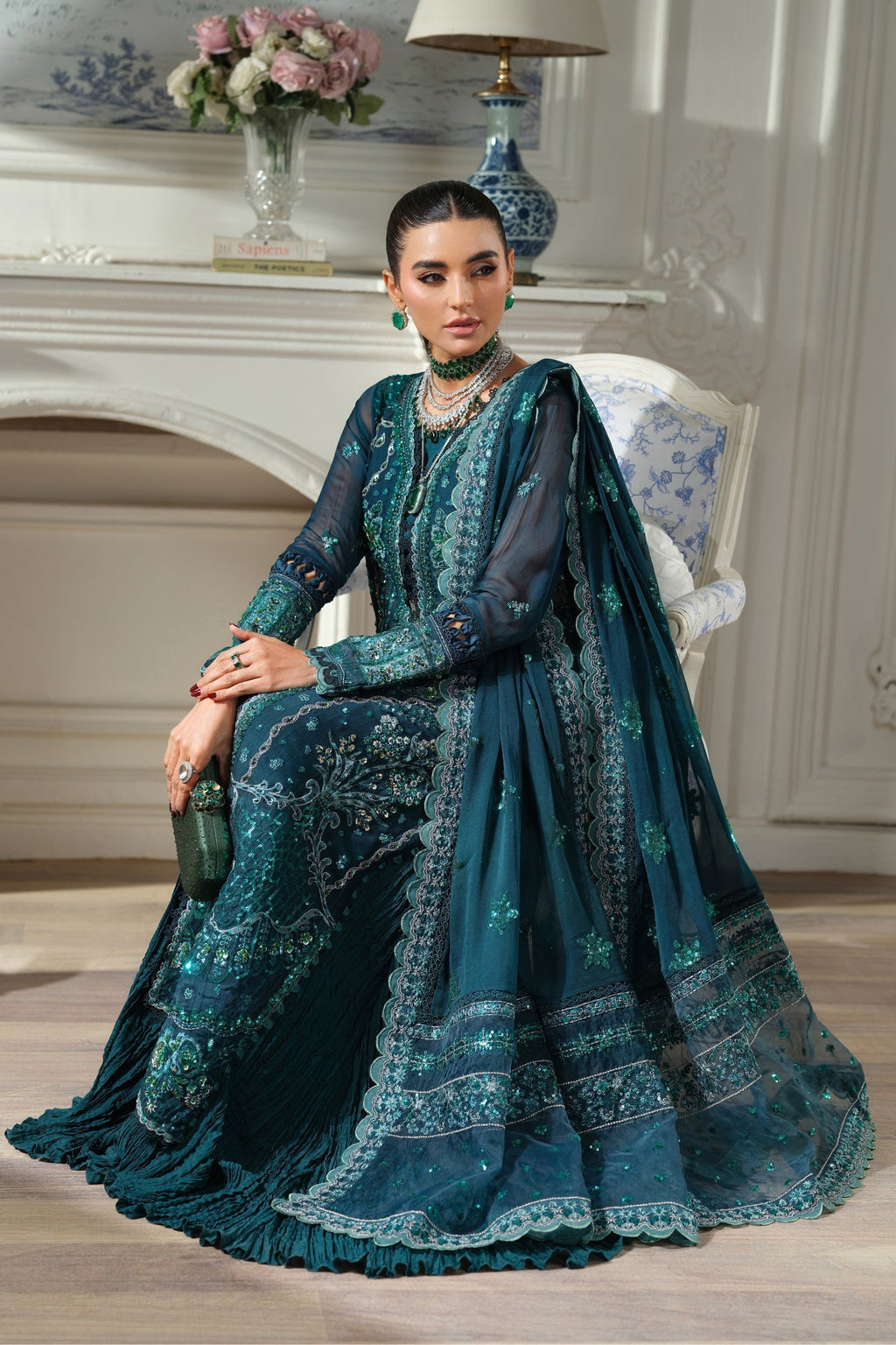 Momal | Meer By Maryum Hussain Pakistani suit detail view M&M Couture USA