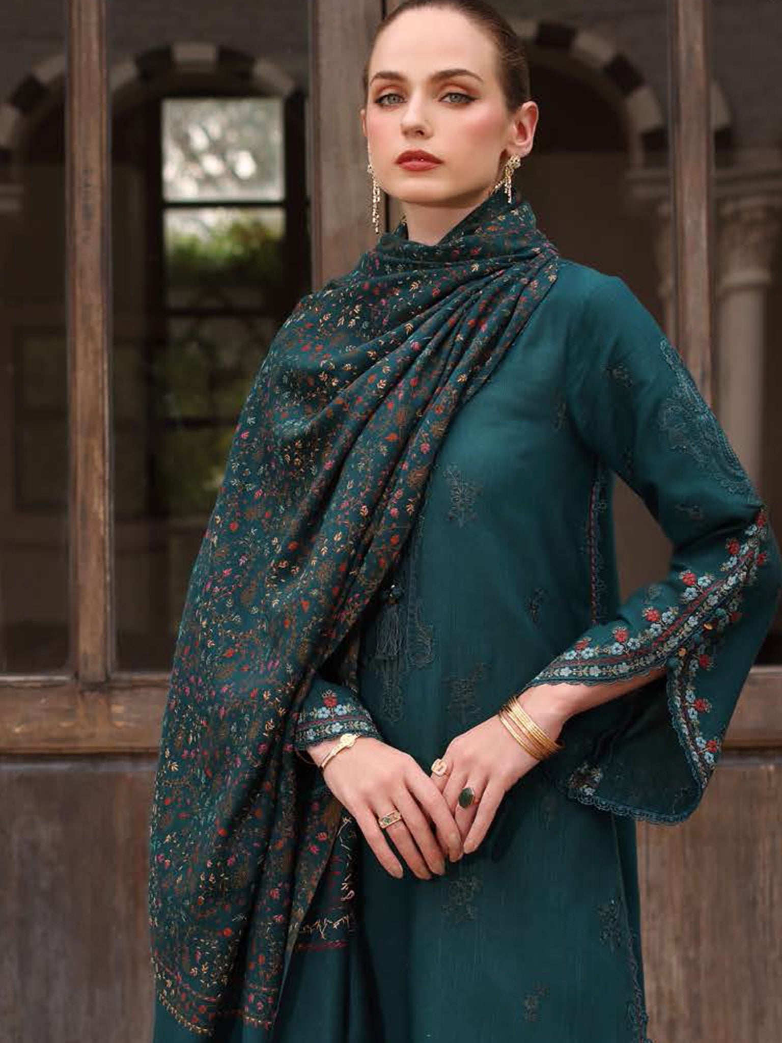 Noor Winter Pashmina by Saadia Asad Pakistani suit dupatta view M&M Couture USA