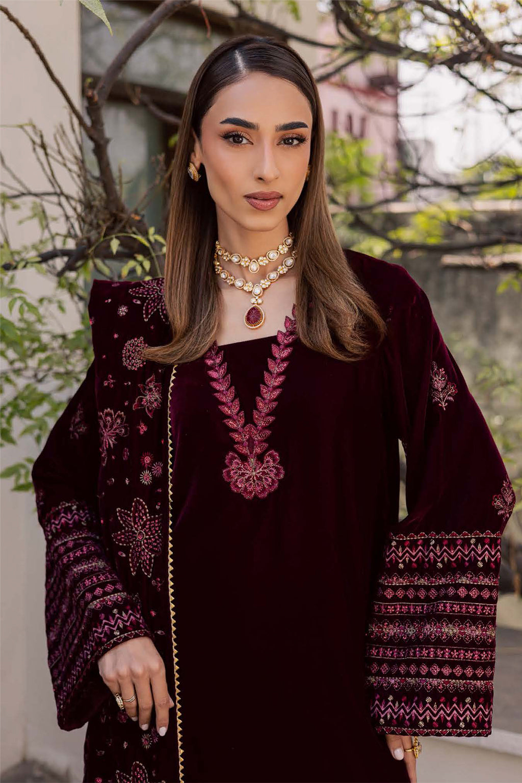 Maya Velvet By Nureh -MV 106 velvet Pakistani suit dupatta view M&M Couture USA