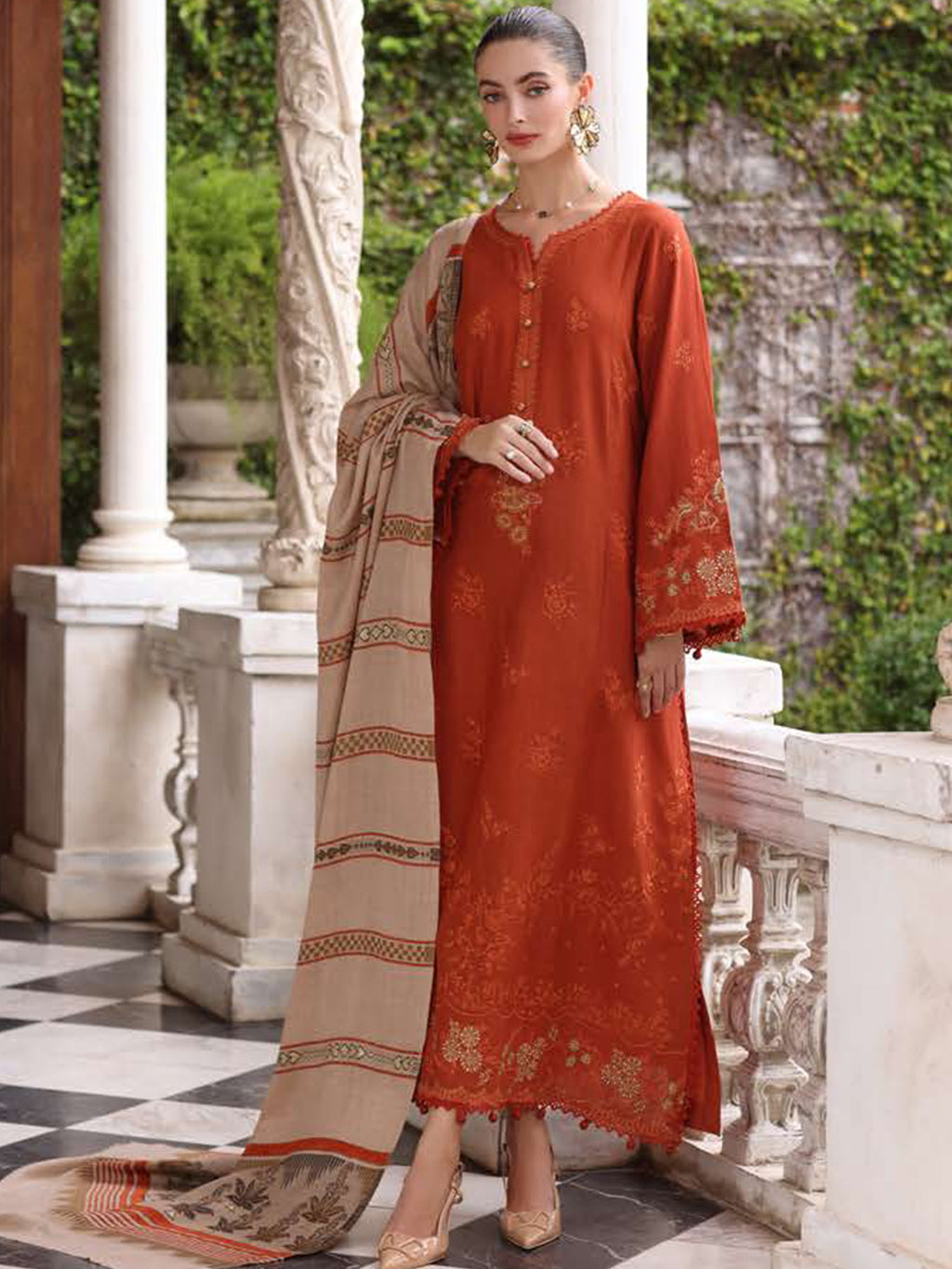 Noor Winter Pashmina by Saadia Asad Pakistani suit front view M&M Couture USA