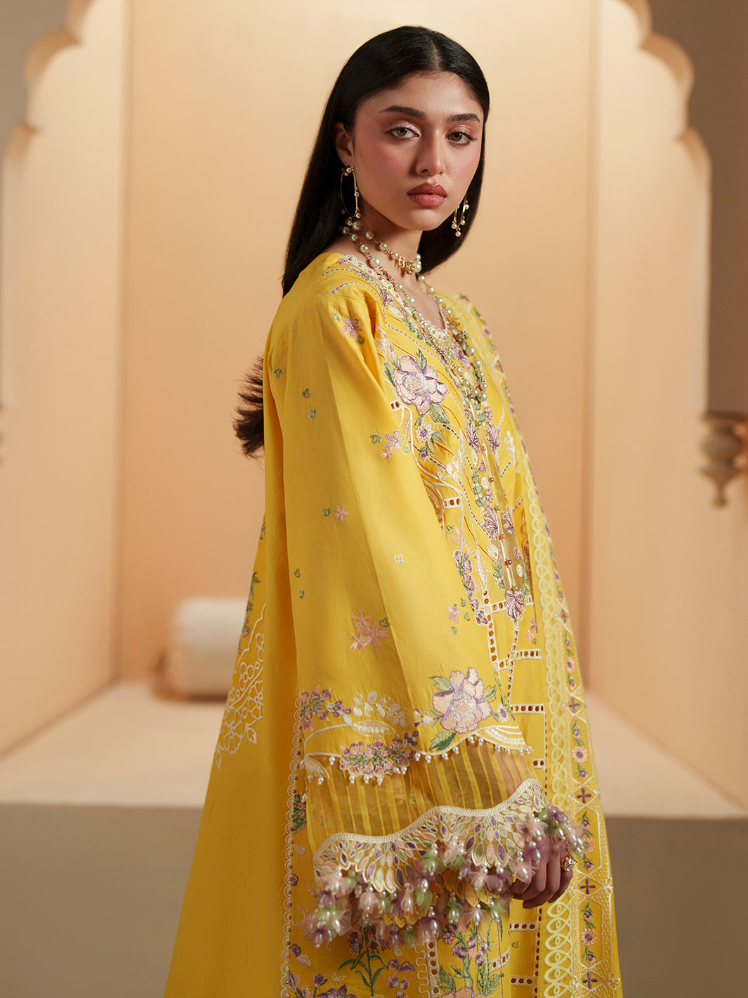 Bin Ilyas | Mashriq Luxury Lawn | 111