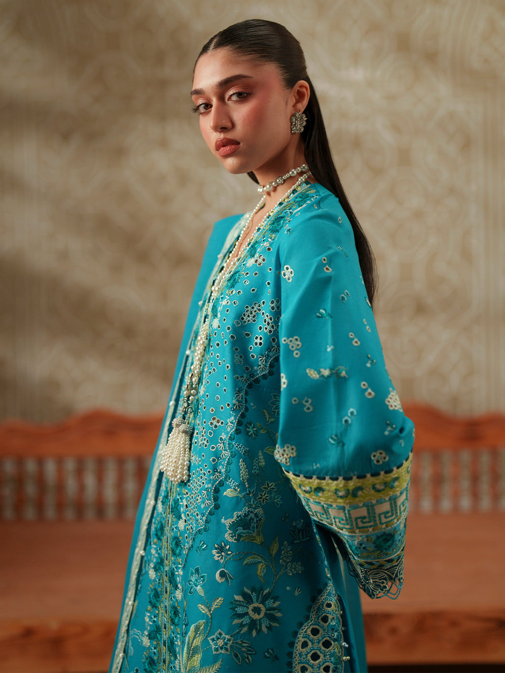 Bin Ilyas | Mashriq Luxury Lawn | 106