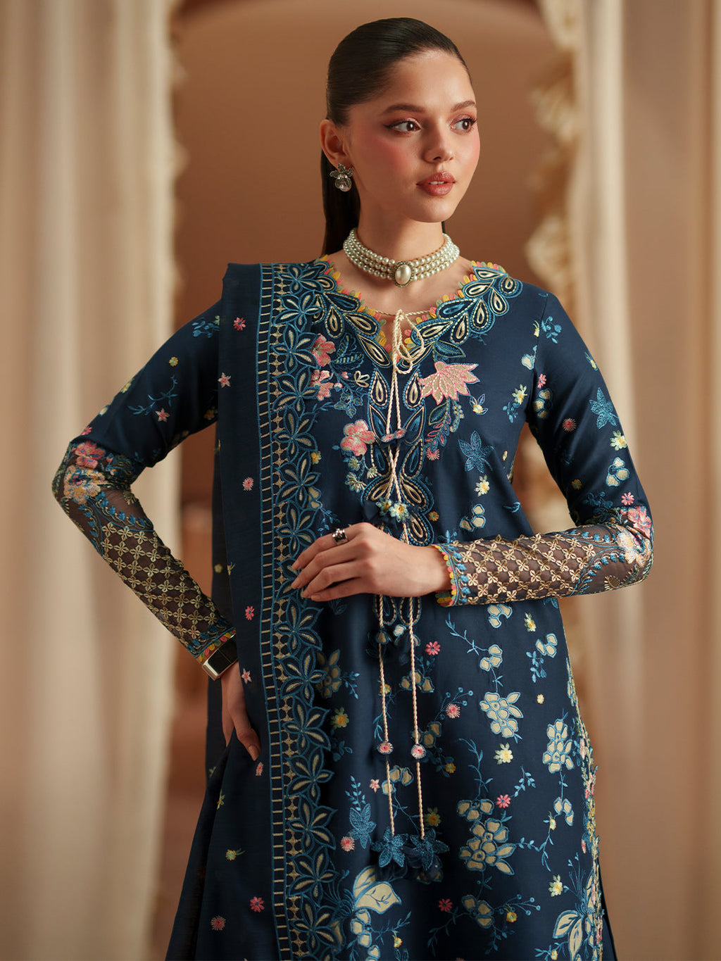 Bin Ilyas | Mashriq Luxury Lawn | 115
