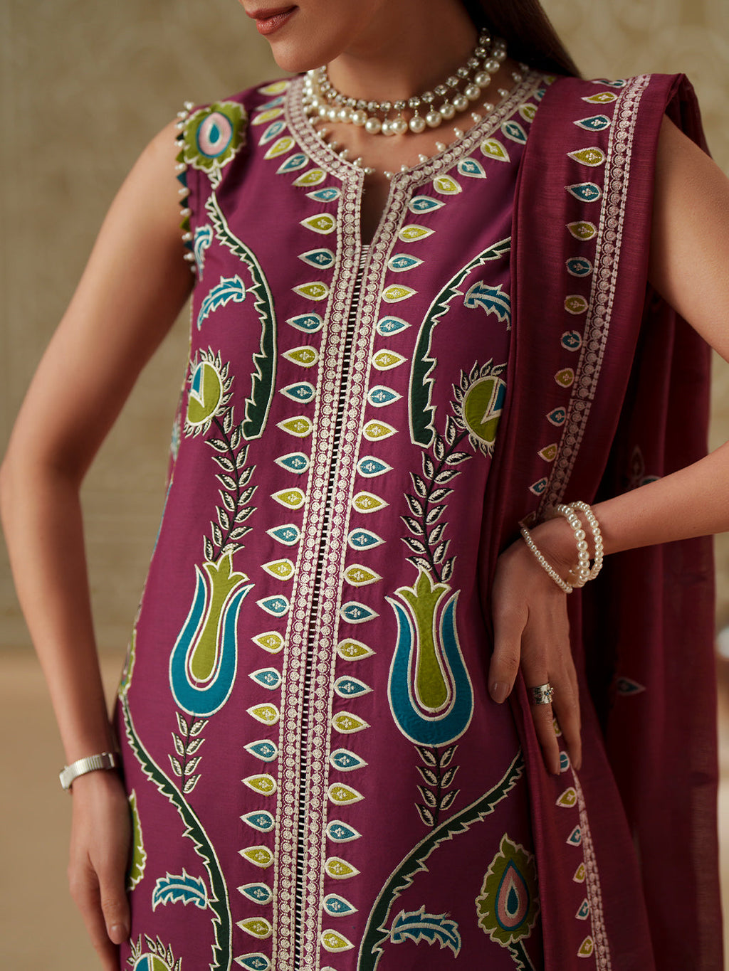 Bin Ilyas | Mashriq Luxury Lawn | 109
