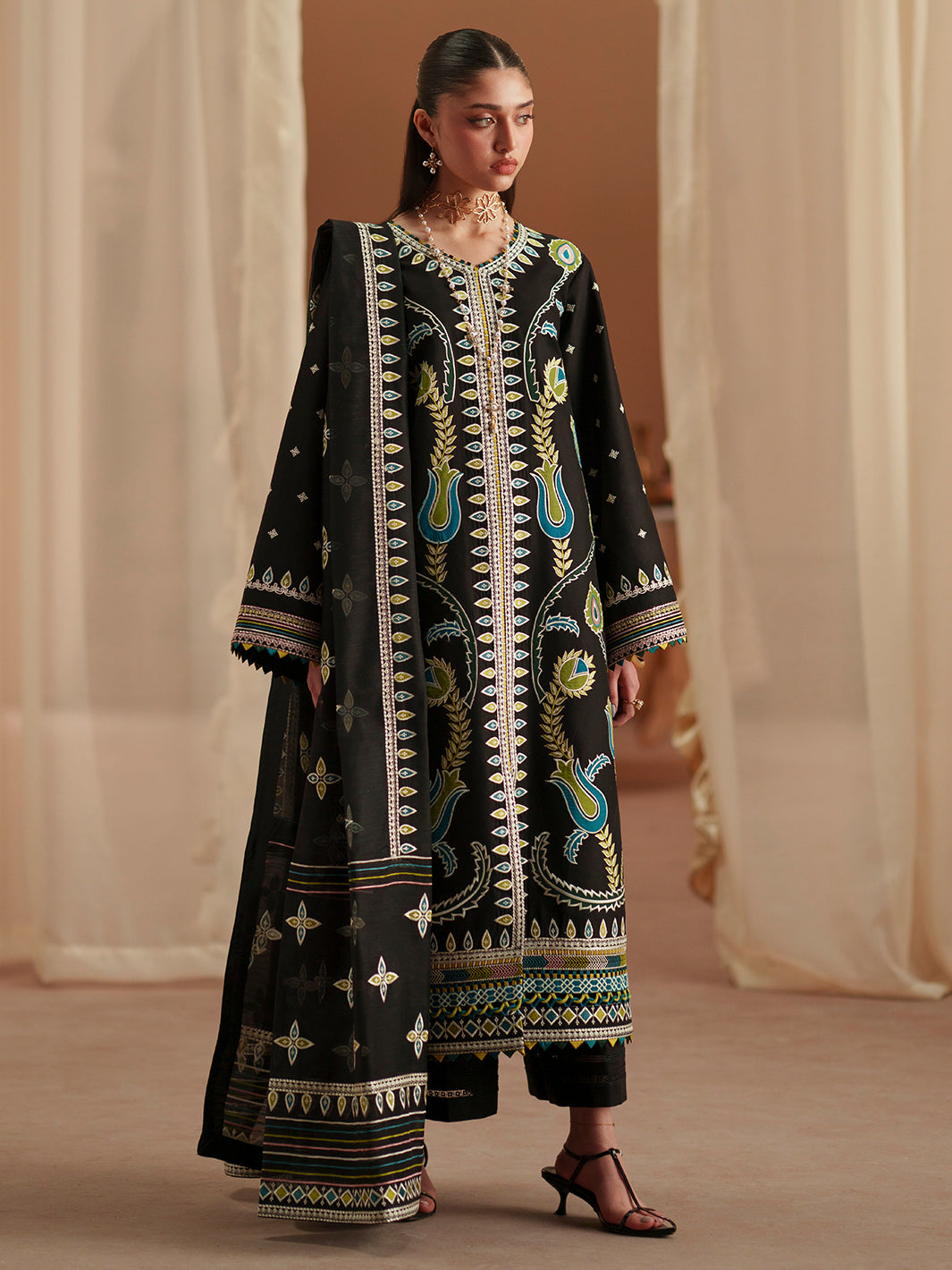 Bin Ilyas | Mashriq Luxury Lawn | 107