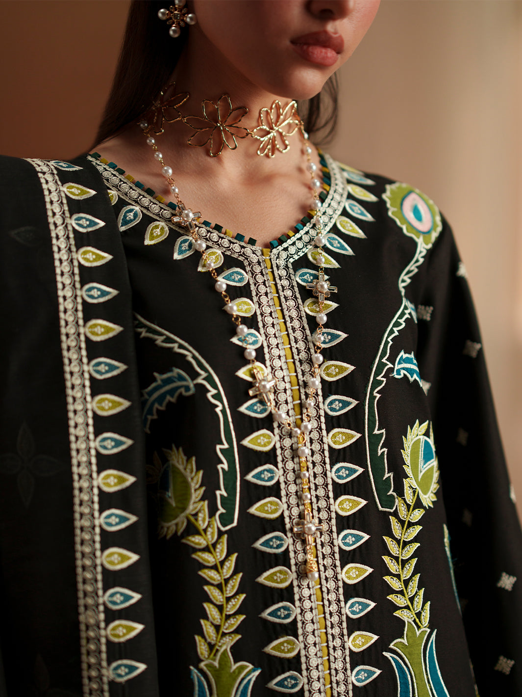Bin Ilyas | Mashriq Luxury Lawn | 107