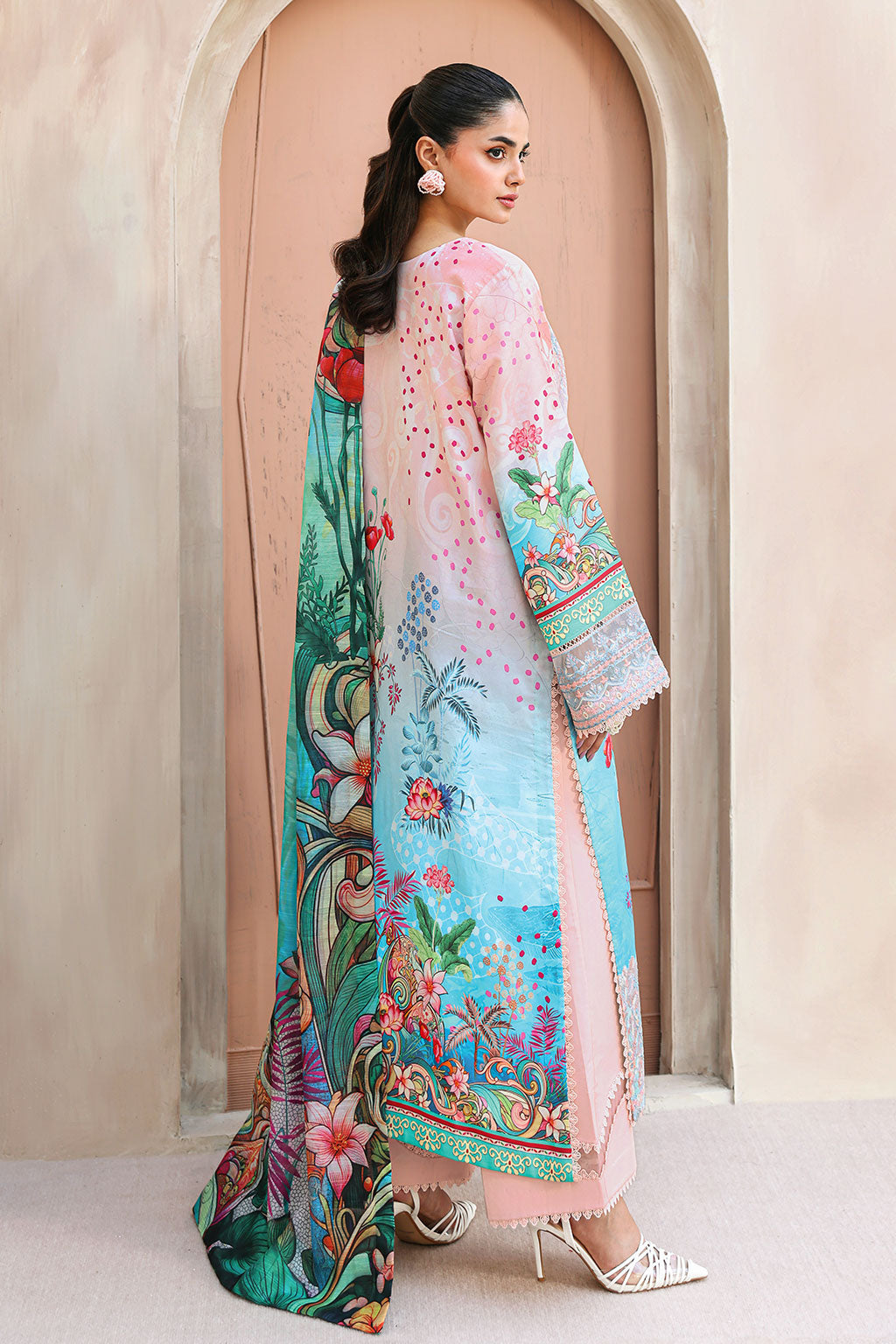 Mashaal Luxury Lawn by Ramsha lawn Pakistani suit detail view M&M Couture USA