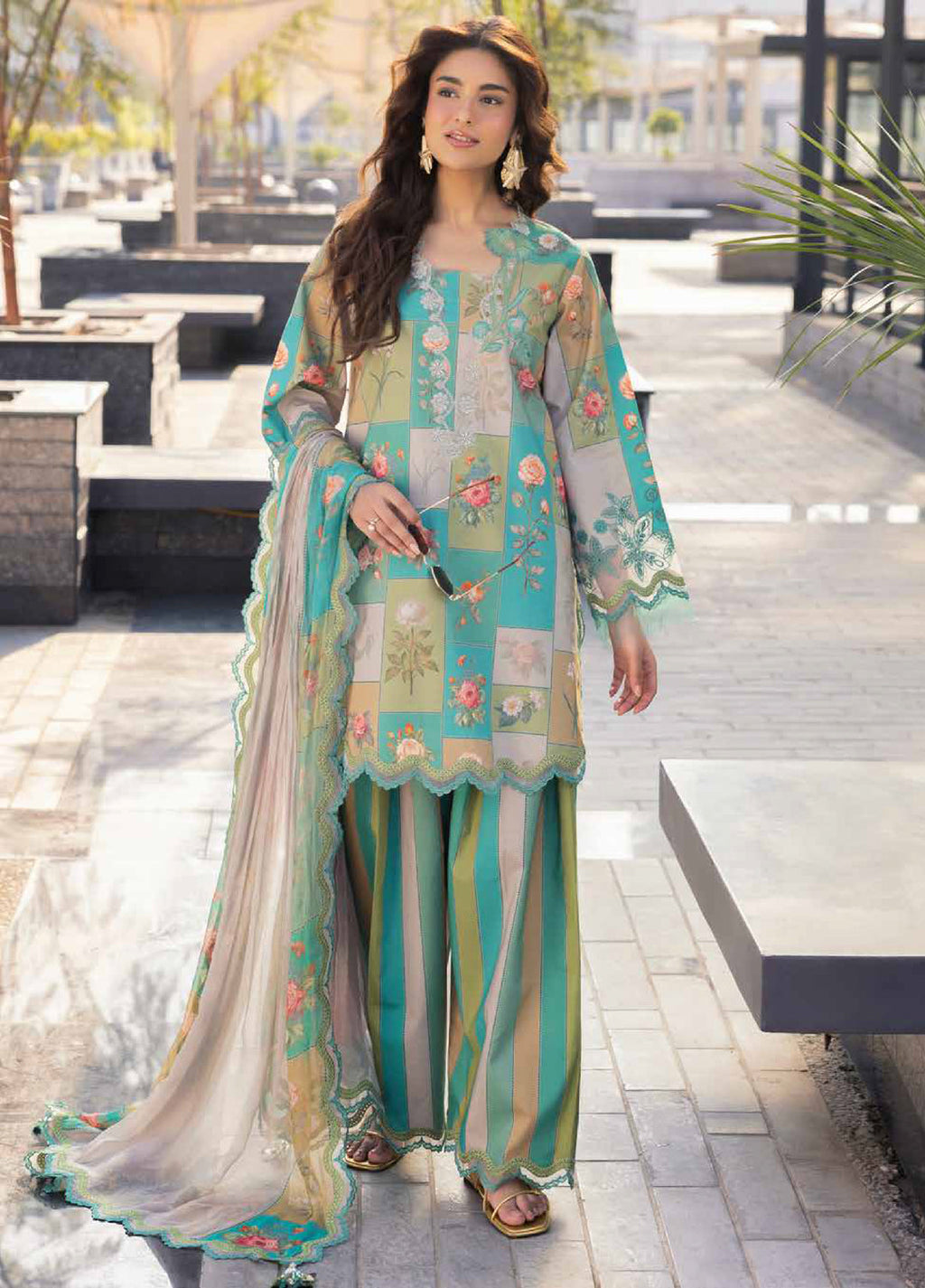 Aghaz e Nou By Charizma Pakistani suit front view M&M Couture USA