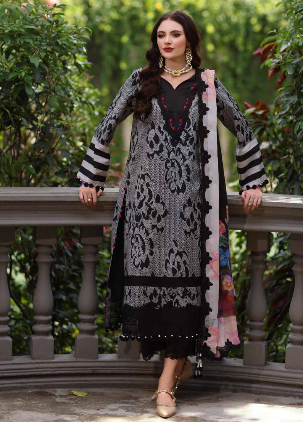 Aghaz e Nou By Charizma Pakistani suit front view M&M Couture USA