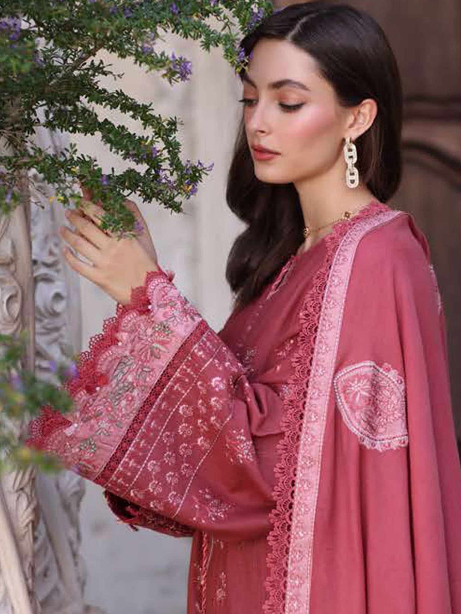 Noor Winter Pashmina by Saadia Asad Pakistani suit detail view M&M Couture USA