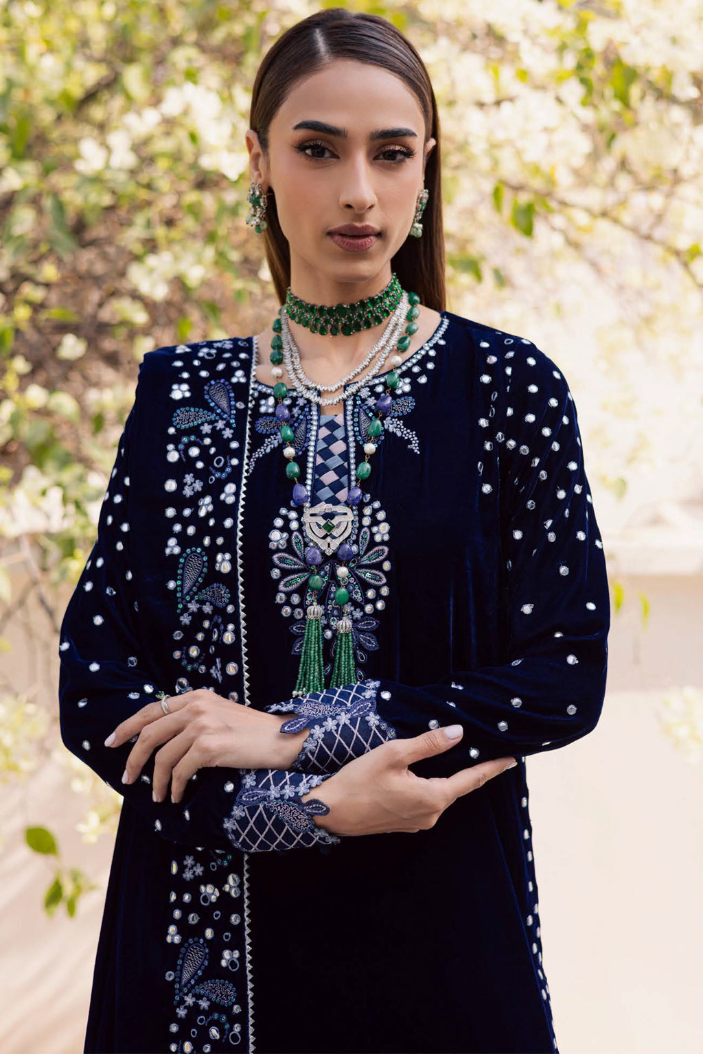 Maya Velvet By Nureh -MV 105 velvet Pakistani suit dupatta view M&M Couture USA