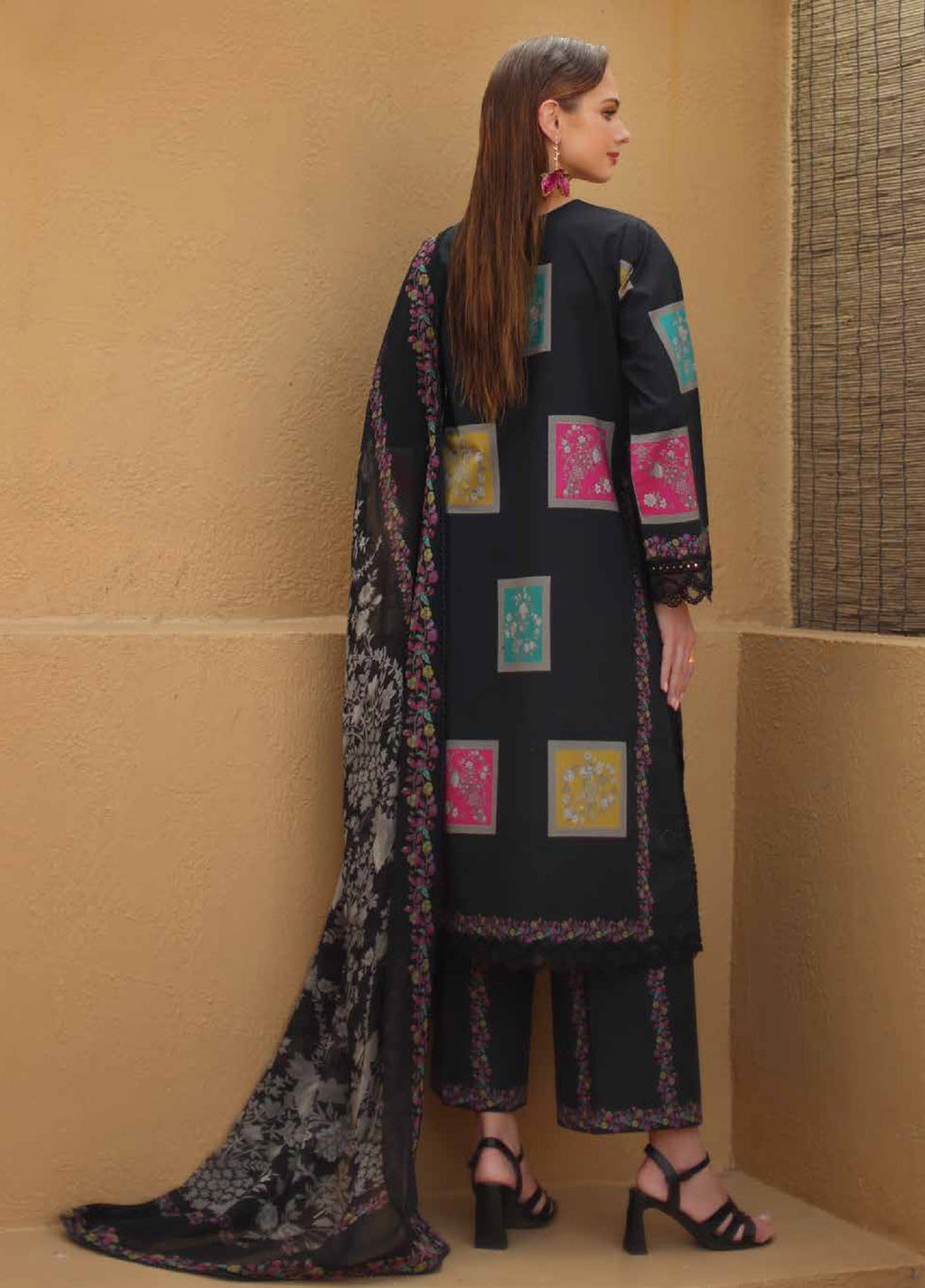 Aghaz e Nou By Charizma Pakistani suit detail view M&M Couture USA