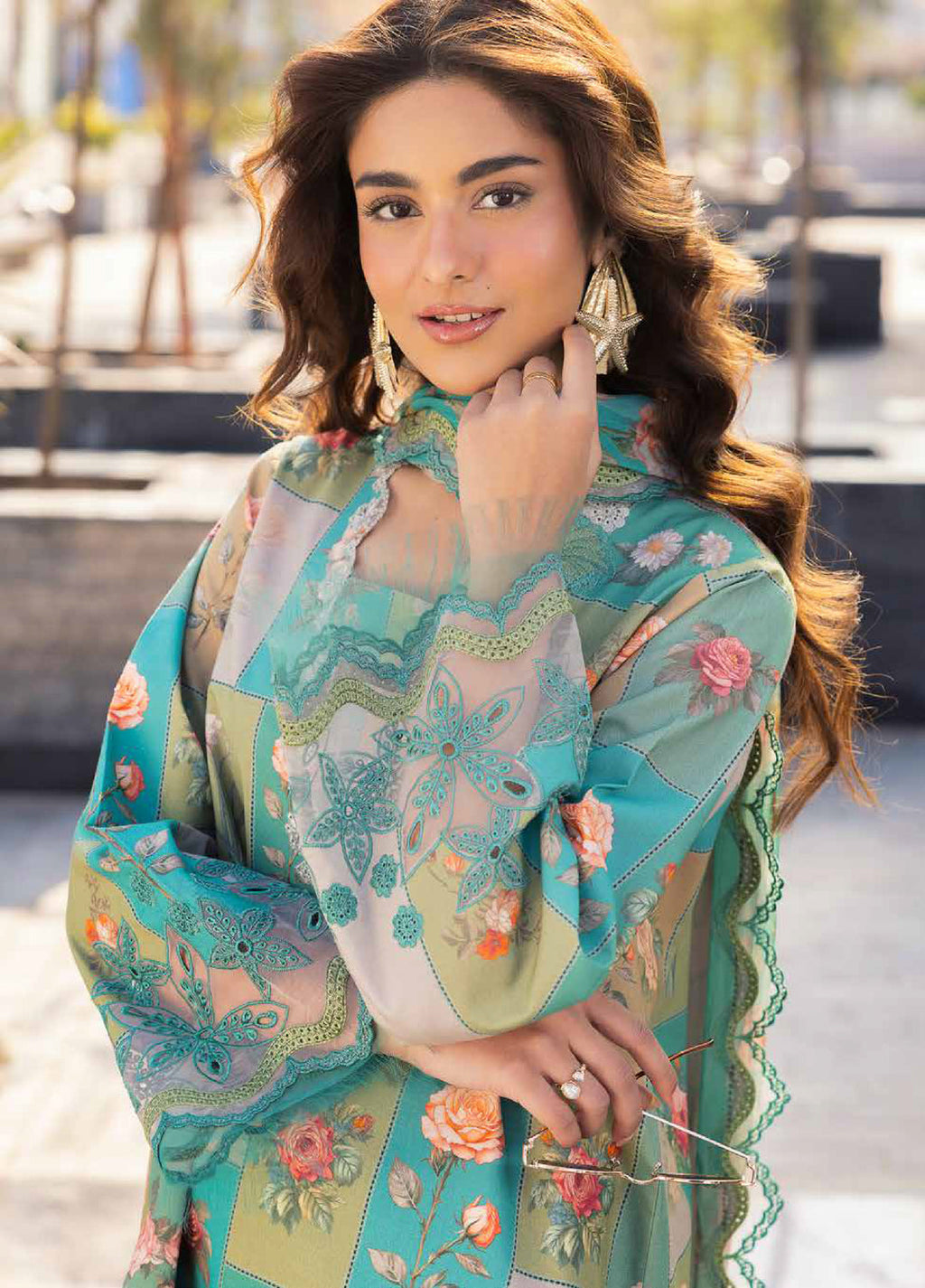 Aghaz e Nou By Charizma Pakistani suit detail view M&M Couture USA