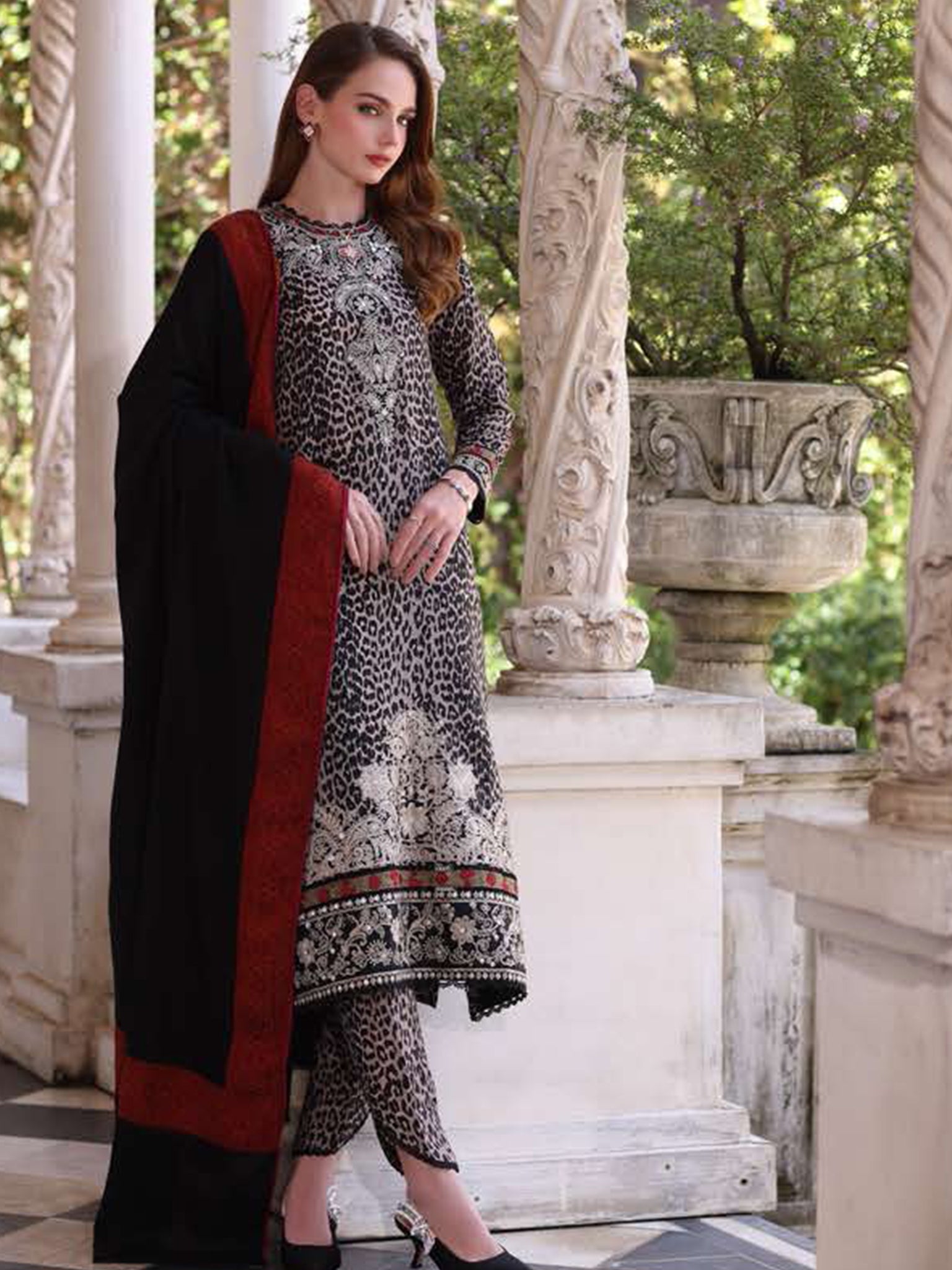 Noor Winter Pashmina by Saadia Asad Pakistani suit front view M&M Couture USA