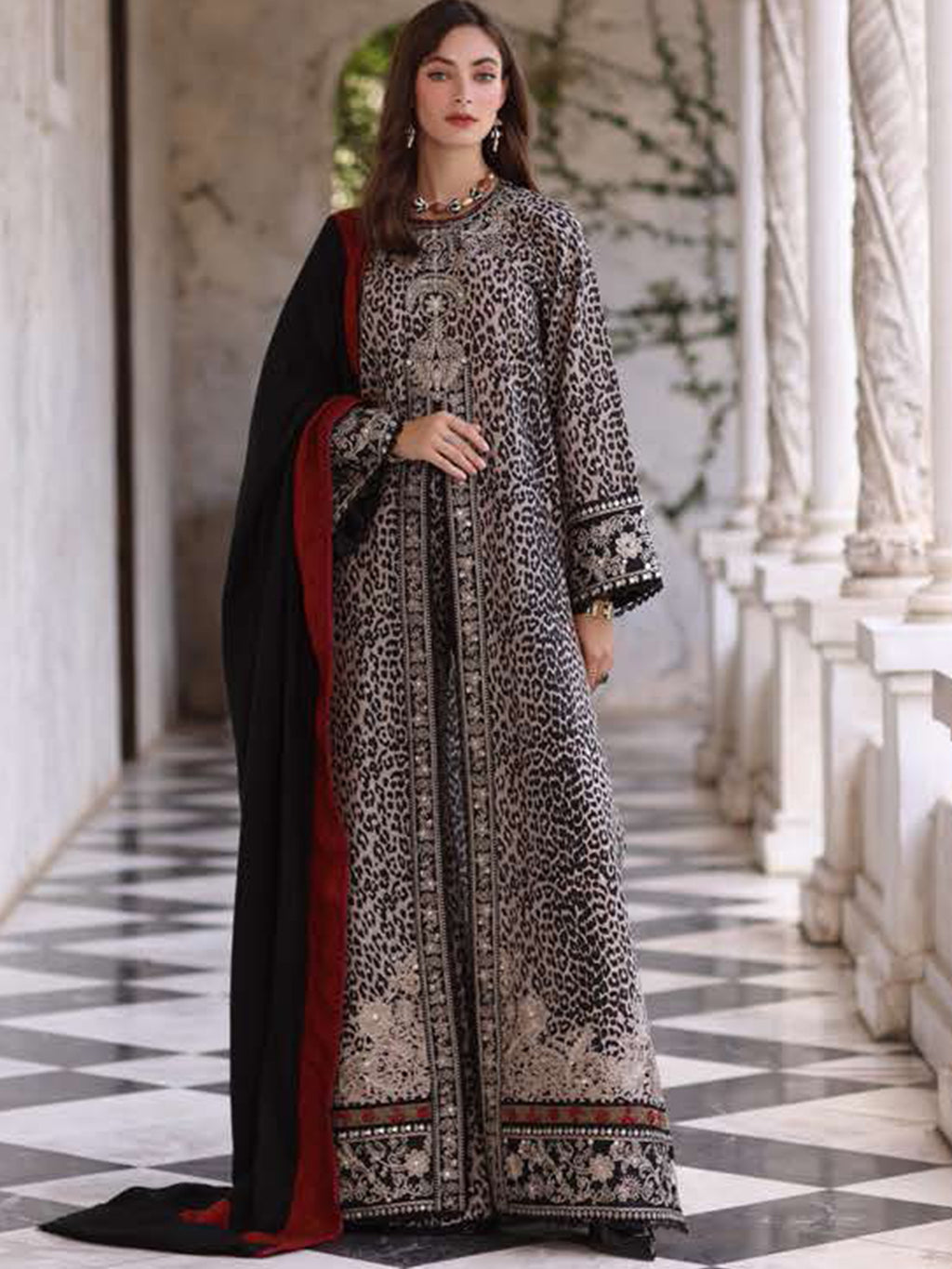 Noor Winter Pashmina by Saadia Asad Pakistani suit detail view M&M Couture USA