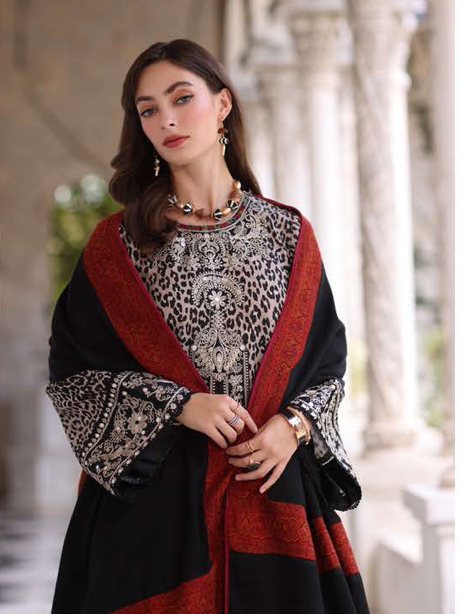 Noor Winter Pashmina by Saadia Asad Pakistani suit dupatta view M&M Couture USA