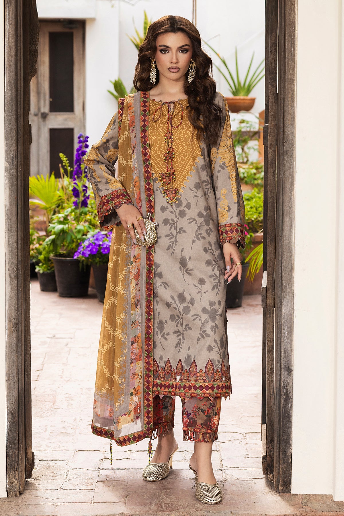 Charizma | Andaaz Lawn 26 | 104