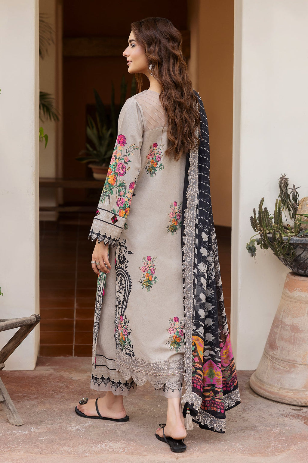 Charizma | Andaaz Lawn 26 | 107