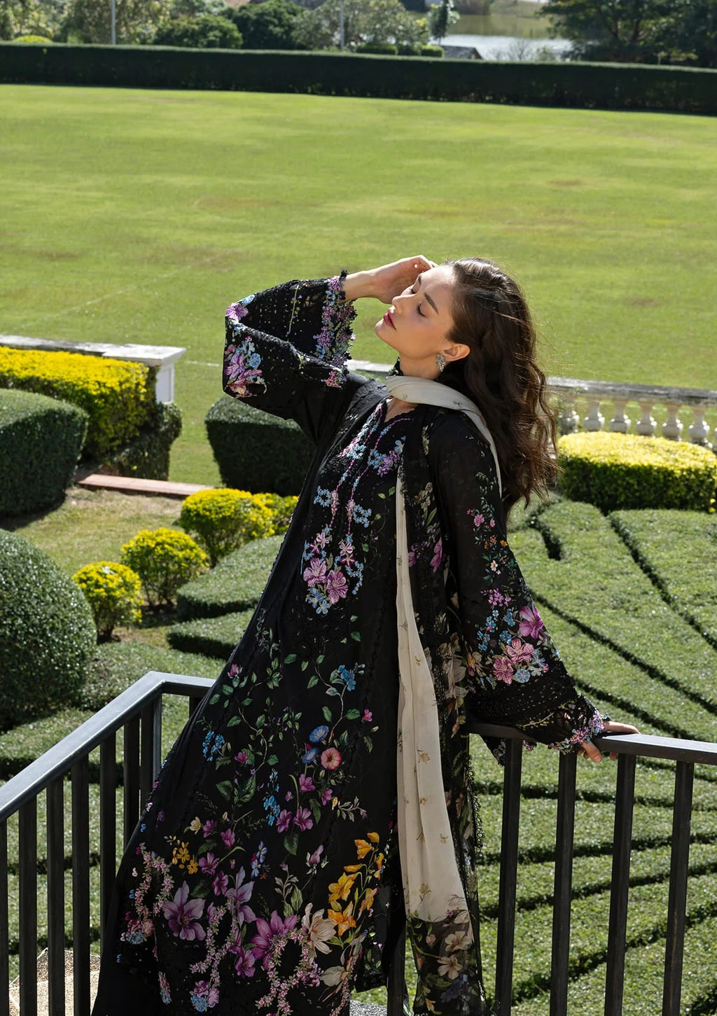 Throne - Digital printed lawn By Elaf lawn Pakistani suit dupatta view M&M Couture USA