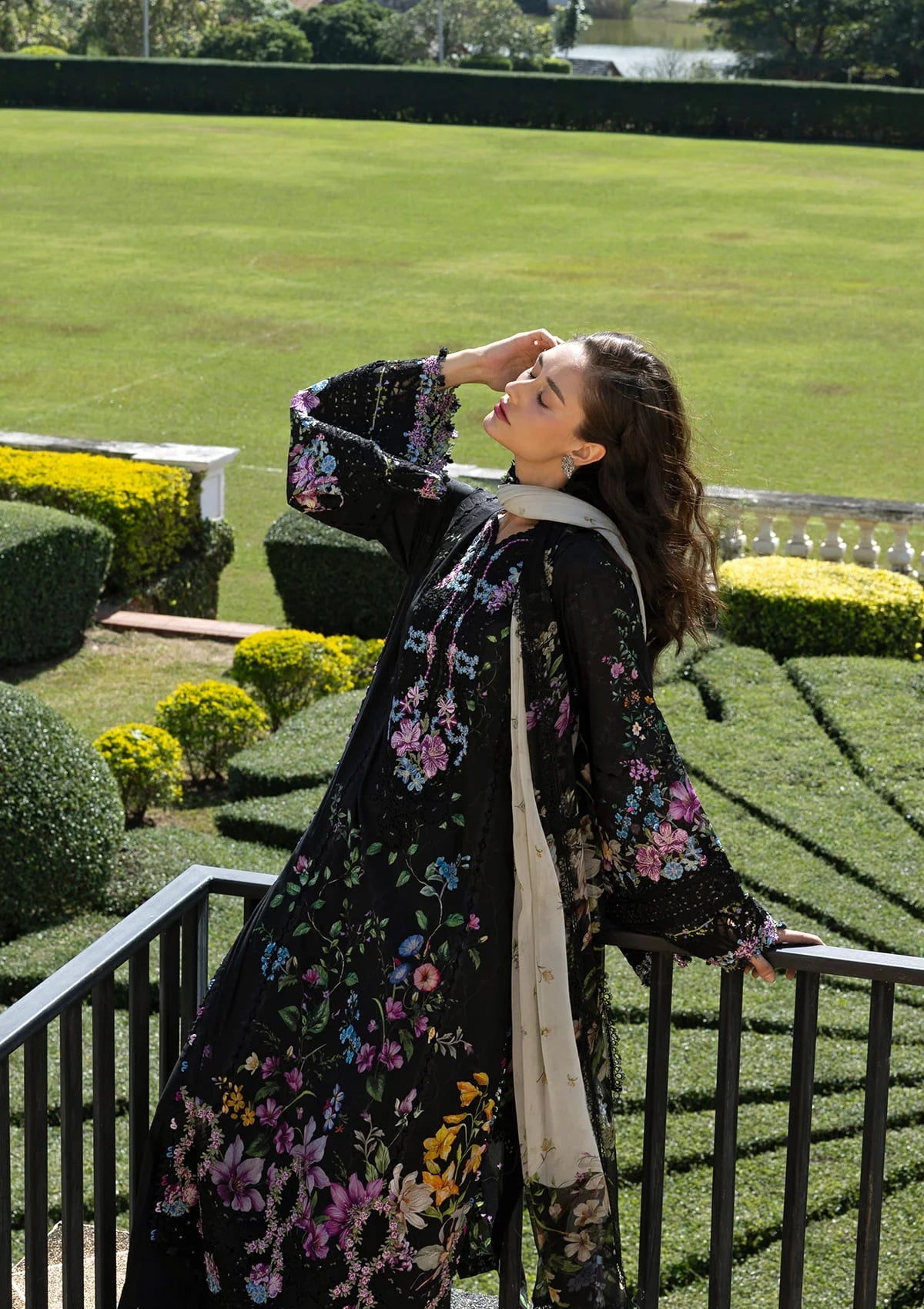 Throne - Digital printed lawn By Elaf lawn Pakistani suit dupatta view M&M Couture USA