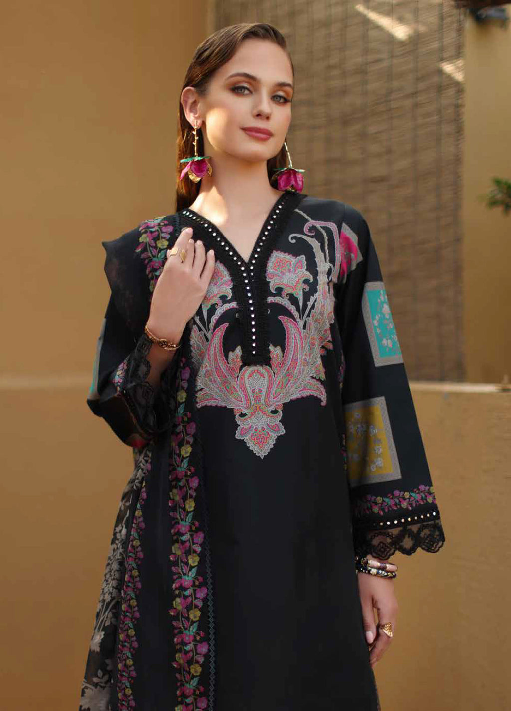 Aghaz e Nou By Charizma Pakistani suit dupatta view M&M Couture USA