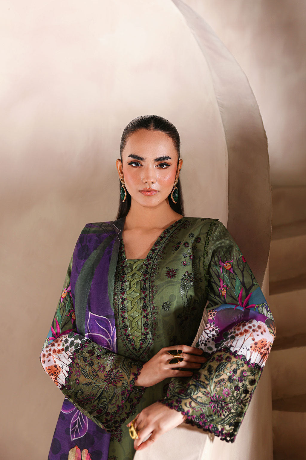 Mashaal Luxury Lawn by Ramsha lawn Pakistani suit dupatta view M&M Couture USA