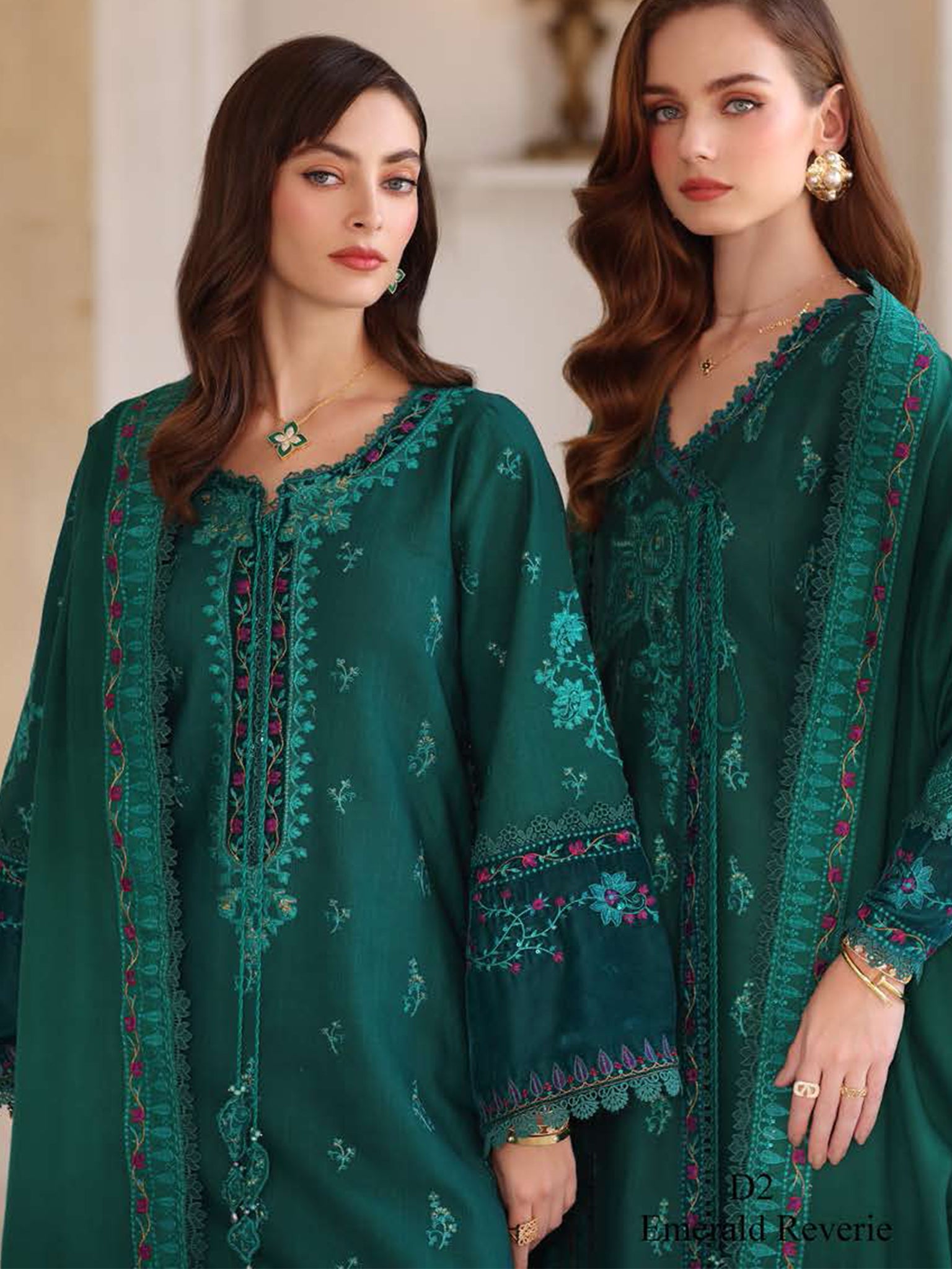 Noor Winter Pashmina by Saadia Asad Pakistani suit dupatta view M&M Couture USA