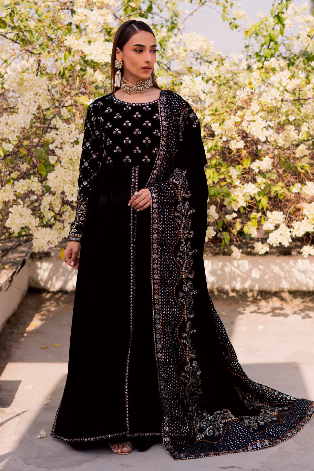 Maya Velvet By Nureh -MV 101 velvet Pakistani suit front view M&M Couture USA