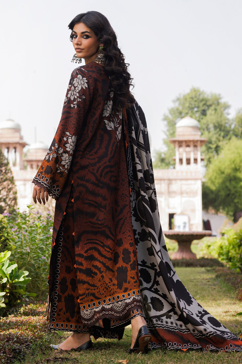 Linen "Combination" By Charizma linen Pakistani suit dupatta view M&M Couture USA