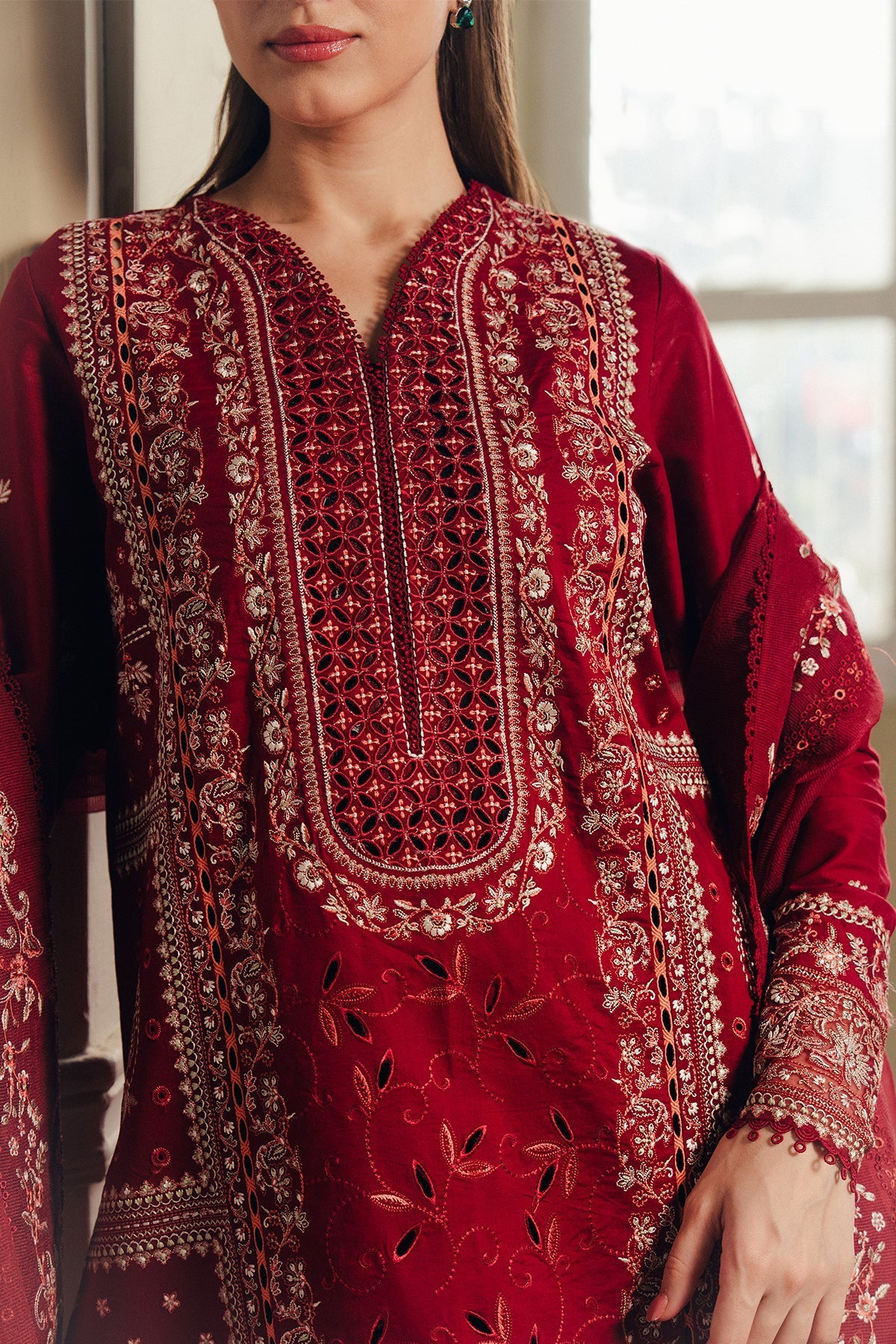 Sundrown | Daybreak By Afrozeh Pakistani suit dupatta view M&M Couture USA