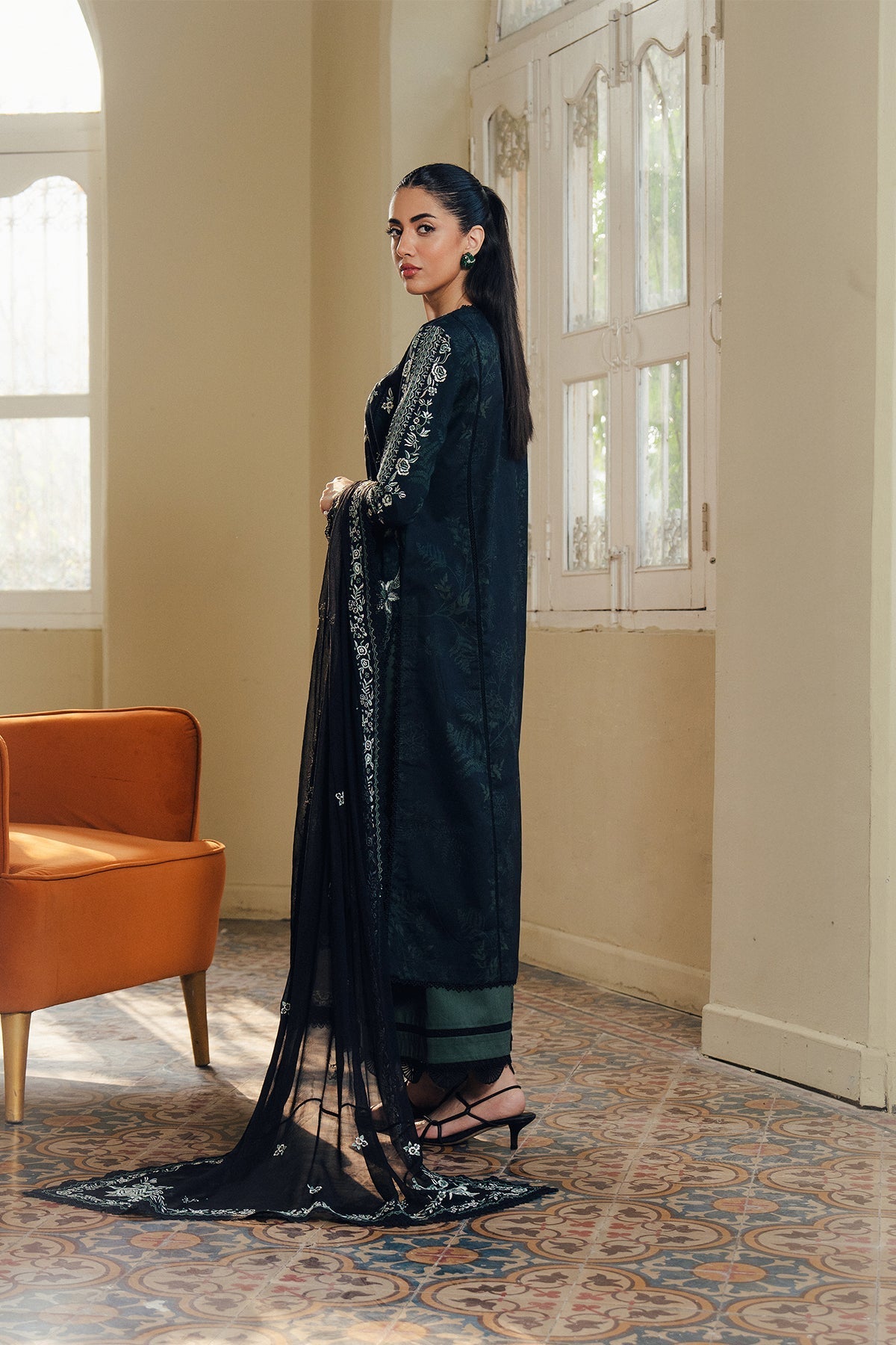 Cloudveil | Daybreak By Afrozeh Pakistani suit detail view M&M Couture USA