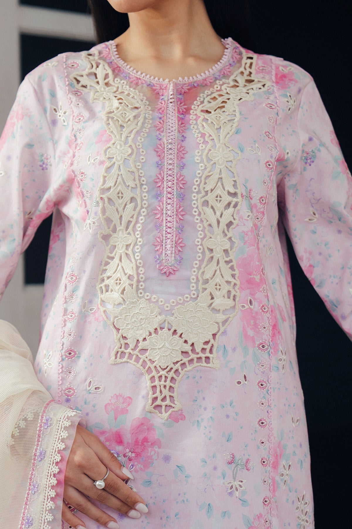 Skydust | Daybreak By Afrozeh Pakistani suit dupatta view M&M Couture USA