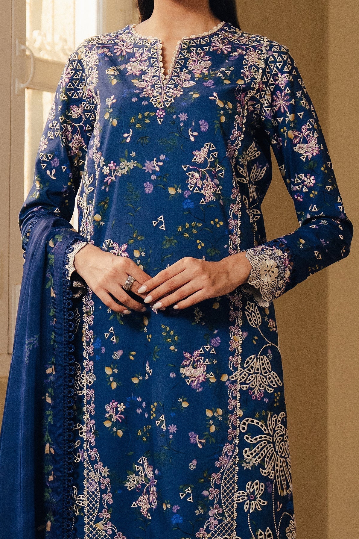 Duskmelt | Daybreak By Afrozeh Pakistani suit dupatta view M&M Couture USA