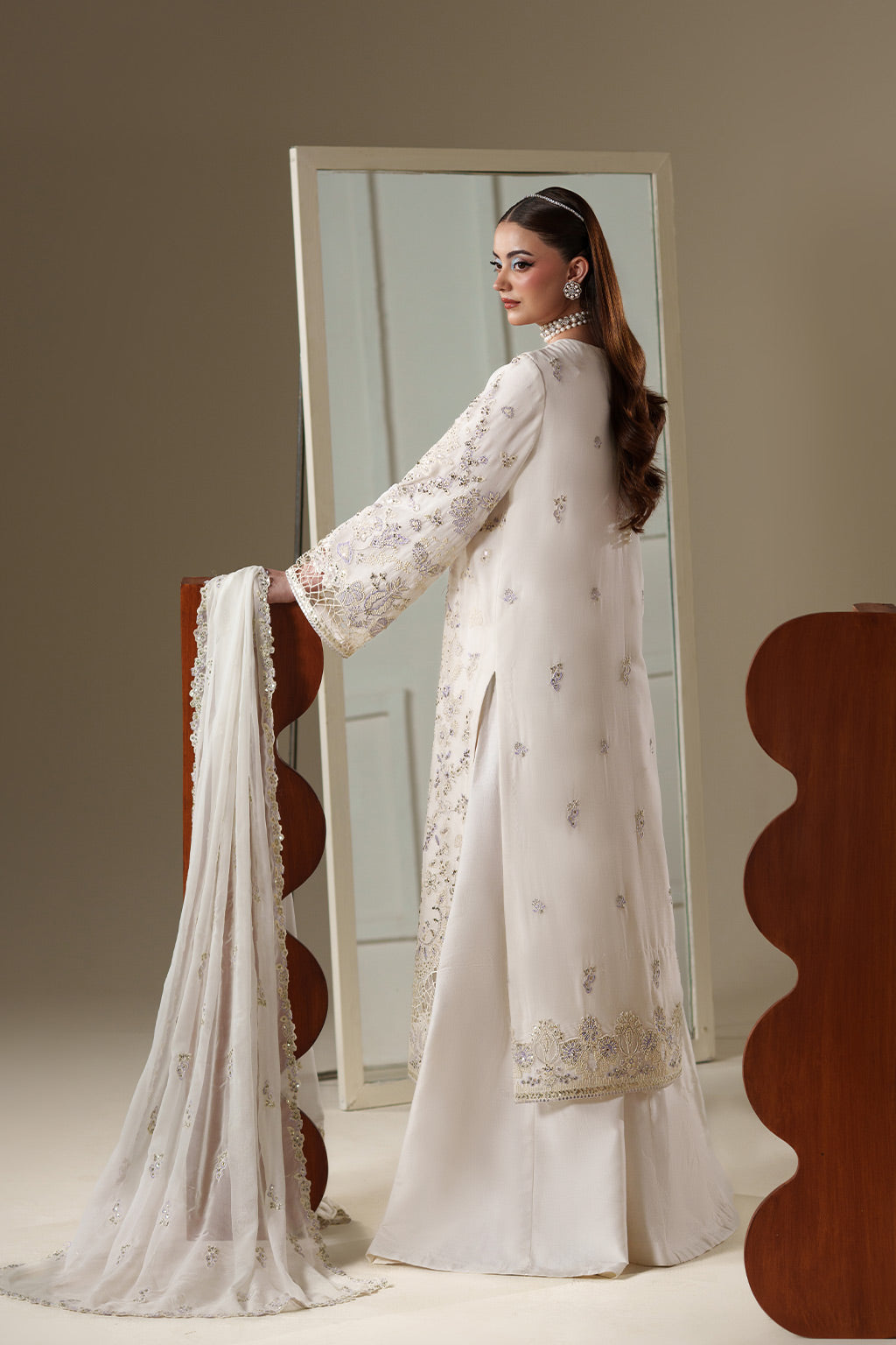 ELOSIE | Nouvelle by Emaan Adeel-108