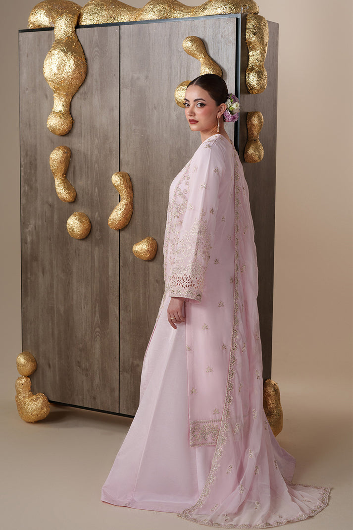 LUNE | Nouvelle by Emaan Adeel-110