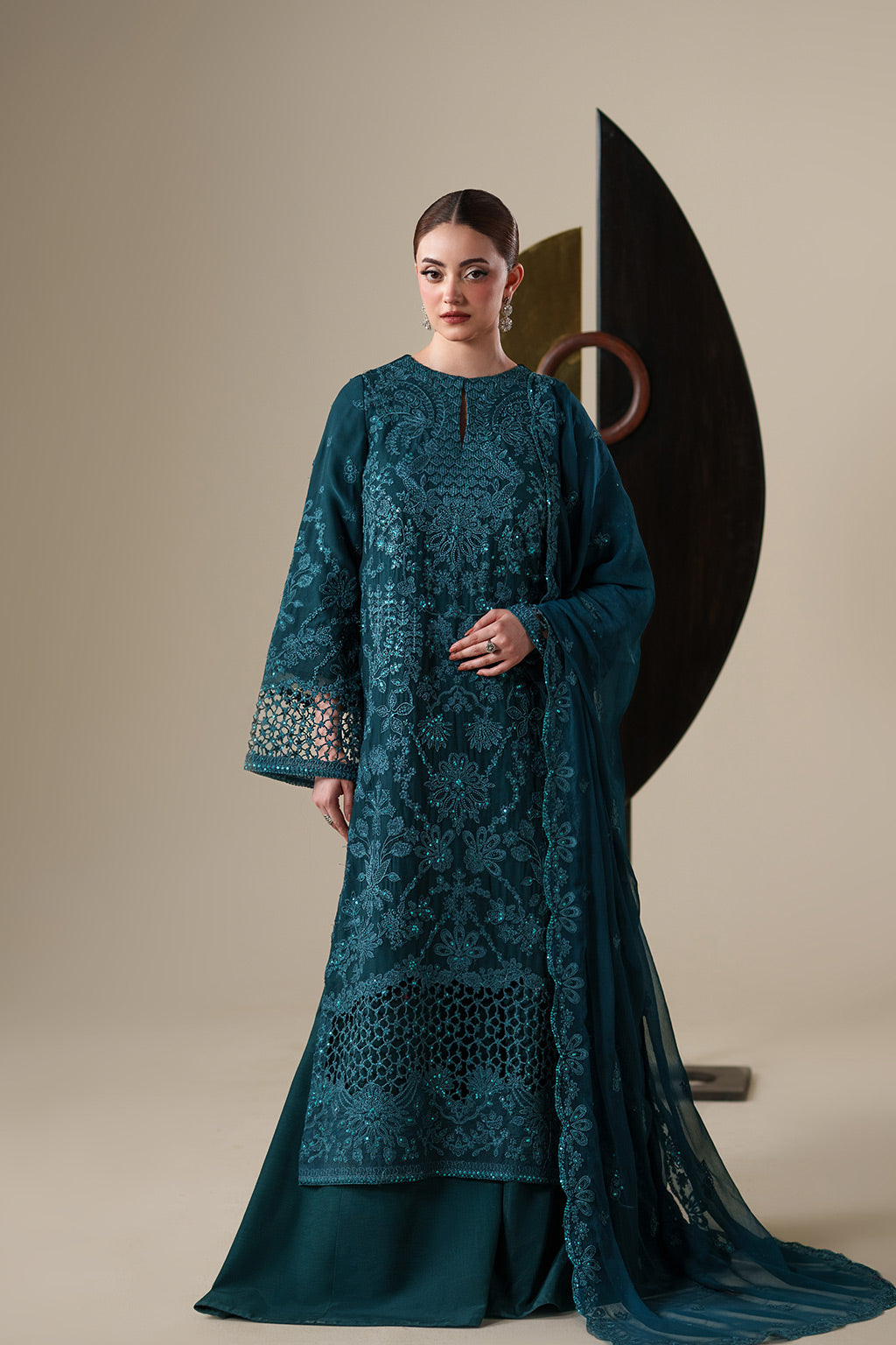 EIRA | Nouvelle by Emaan Adeel-104