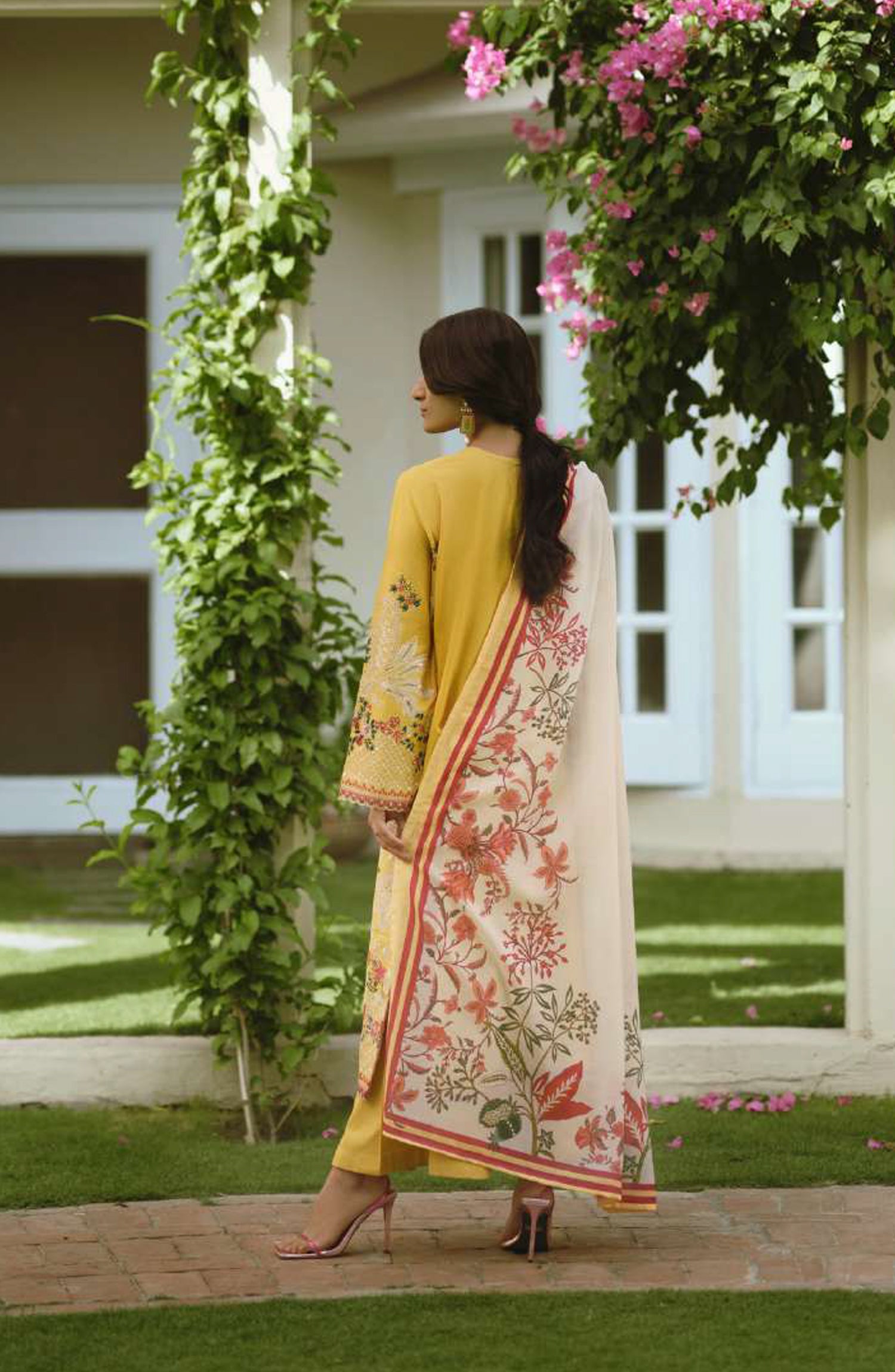Sakoon | The Yellow By Casual Lite  | 104