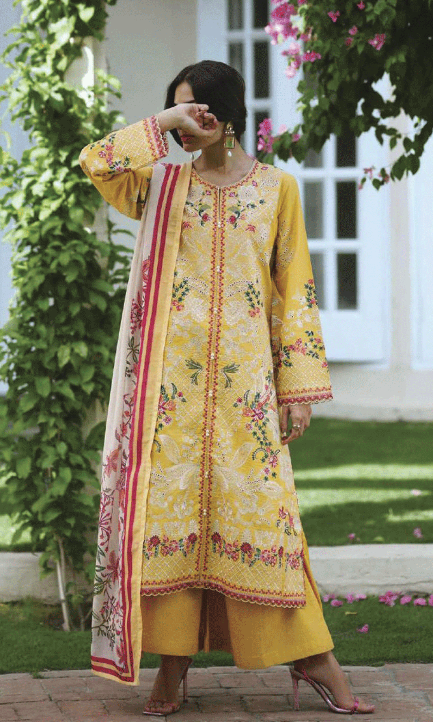 Sakoon | The Yellow By Casual Lite  | 104