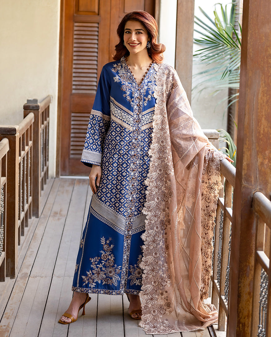 Zenith | Astoria By Mushq Pakistani suit detail view M&M Couture USA